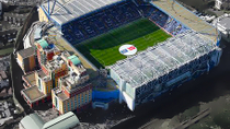Voetbalwedstrijd Chelsea in stadion Stamford Bridge Voetbalwedstrijd Chelsea in stadion Stamford Bridge