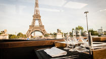 Paris: Stadtbesichtigung in einem luxuriösen Bus mit Mittagessen Paris: Stadtbesichtigung in einem luxuriösen Bus mit Mittagessen