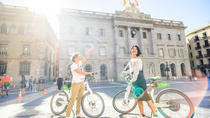 Excursão de bicicleta elétrica com passeio de bondinho e cruzeiro de barco Premium em Barcelona&nbsp;...&nbsp;