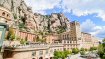 Recorrido de senderismo por un parque natural y monasterio de Montserrat desde Barcelona Premium para grupos pequeños Recorrido de senderismo por un parque natural y monasterio de Montserrat desde Barcelona Premium para grupos pequeños