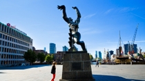 Excursión de día a Rotterdam, Delft y La Haya desde Ámsterdam, incluyendo una visita a Madurodam Excursión de día a Rotterdam, Delft y La Haya desde Ámsterdam, incluyendo una visita a Madurodam