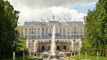 Visita para grupos pequeños con acceso a primera hora al Gran Palacio y los Jardines de Peterhof desde San Petersburgo Visita para grupos pequeños con acceso a primera hora al Gran Palacio y los Jardines de Peterhof desde San Petersburgo