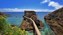 Excursión de un día en un grupo pequeño a la isla Berlenga Grande desde Lisboa Excursión de un día en un grupo pequeño a la isla Berlenga Grande desde Lisboa