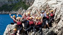 Experiencia para grupos pequeños de salto de un acantilado en la Sierra de Tramontana, en Mallorca Experiencia para grupos pequeños de salto de un acantilado en la Sierra de Tramontana, en Mallorca