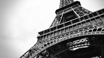 Ingresso Evite as Filas para o 2º andar da Torre Eiffel com guia de áudio e embarque no hotel Ingresso Evite as Filas para o 2º andar da Torre Eiffel com guia de áudio e embarque no hotel