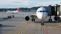 Traslado compartido para llegadas: del aeropuerto de Zúrich al hotel Traslado compartido para llegadas: del aeropuerto de Zúrich al hotel