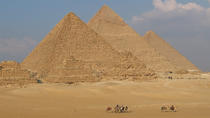 Visite privée d'une journée aux Pyramides de Gizeh, Memphis et Saqqarah depuis l'hôtel Le Méridien Pyramids au Caire Visite privée d'une journée aux Pyramides de Gizeh, Memphis et Saqqarah depuis l'hôtel Le Méridien Pyramids au Caire