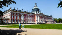 Tour met kleine groep langs de koninklijke tuinen en paleizen van Potsdam vanuit Berlijn Tour met kleine groep langs de koninklijke tuinen en paleizen van Potsdam vanuit Berlijn