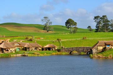 Hobbiton Movie Set