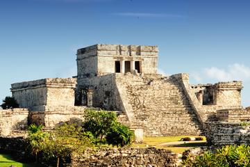 Viator Exclusive: Early Access to Tulum Ruins with an Archeologist