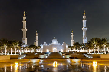 City Tour of Abu Dhabi: Sheik Zayed Mosque, Emirates Palace, Marina Mall