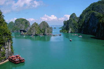 Hanoi Cruises, Sailing & Water Tours