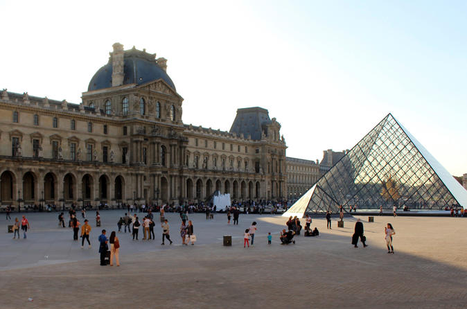 Architectural Tour of the Louvre Palace through its Façades