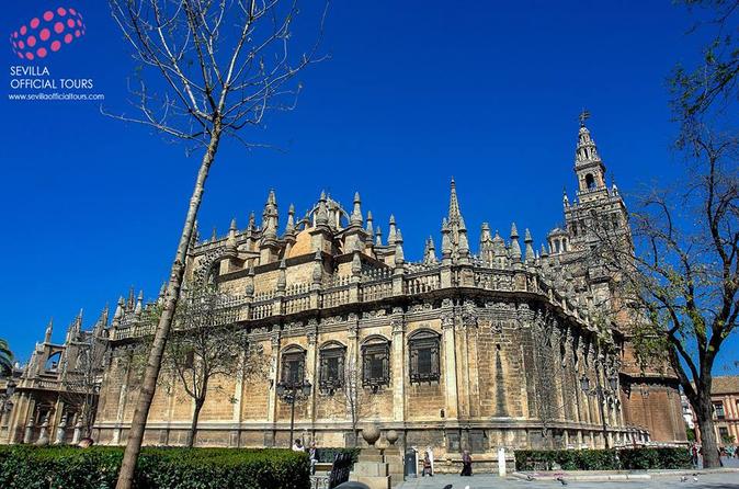 1-Hour Guided Seville Cathedral Tour and Giralda Tower Climb