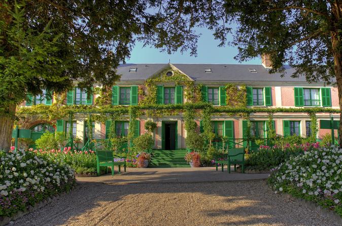 Small Group Giverny and Auvers-sur-Oise Private Tour from Paris