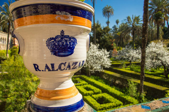 Seville Royal Alcazar: Skip-the-Long-Line Guided Tour