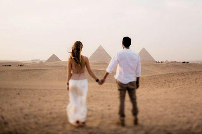 Full-Day Guided Private Tour to Pyramids of Giza Dahshur Sakkara and Memphis