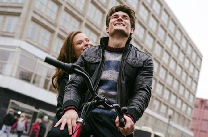 Private Half-Day Highlights And City Bike Tour of Berlin