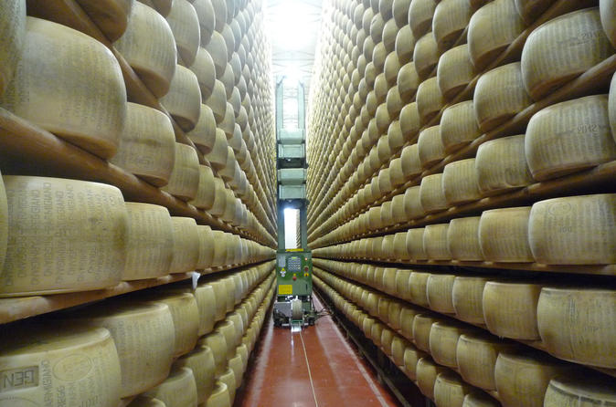 Italian food valley and Ferrari Museum experience from Milan (small group tour)