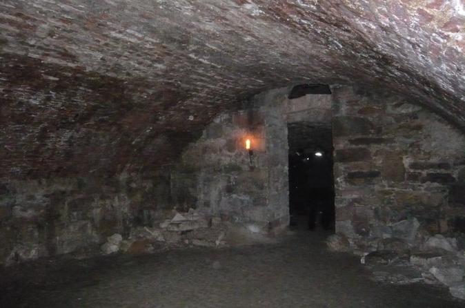 Underground Vaults Historical Walking Tour in Edinburgh