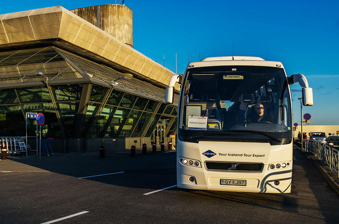 Airport Express Shared Departure Transfer from Reykjavik Hotels to Keflavik Airport