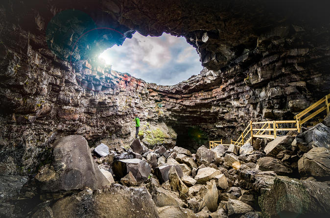 Vídgelmir Lava Cave and Húsafell Thermal Pool Day Trip from Reykjavik