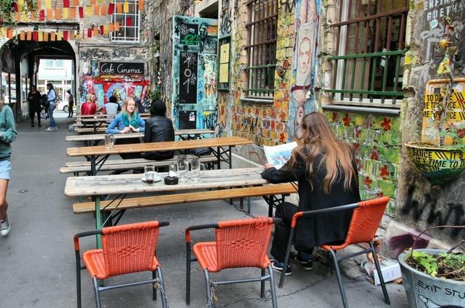 EAT LIKE A LOCAL IN EAST BERLIN