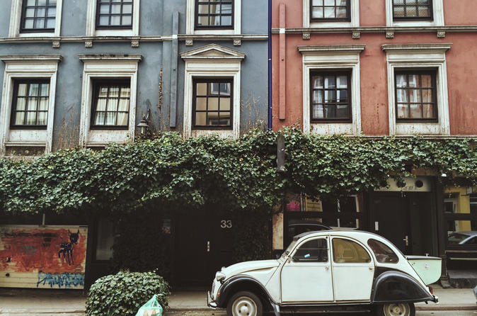 Hamburg: Book a Local Host for a full day