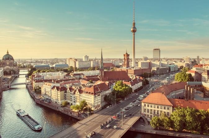 KICKSTART YOUR TRIP IN BERLIN