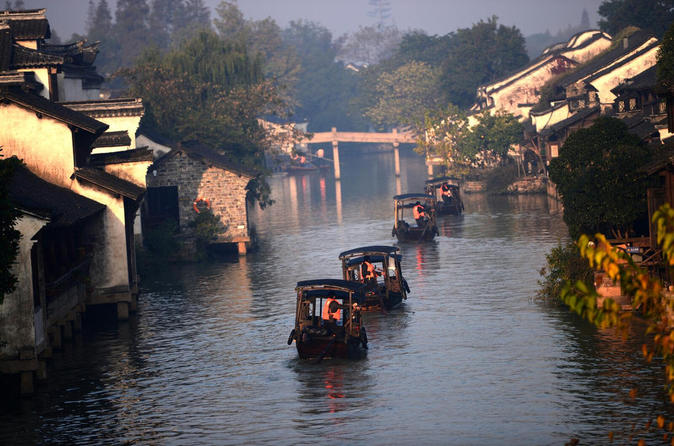 Private Day Trip to Wuzhen Water Town from Shanghai with Lunch and Boat Ride