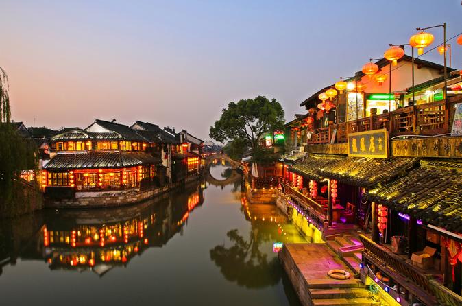 Private Trip to Xitang and Liantang Water Village from Shanghai with Dinner and Boat Ride