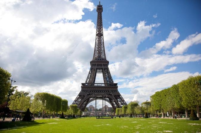 Skip the Line: Eiffel Tower Small-Group Tour