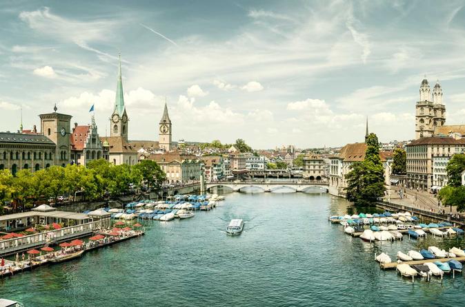 Zurich Tour Including Lake Cruise and Lindt Chocolate Factory Outlet