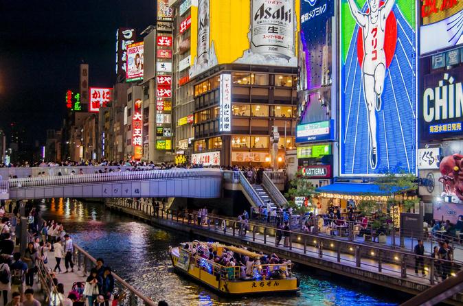 Private Tour: Osaka Photoshoot and Sightseeing via Luxury Van