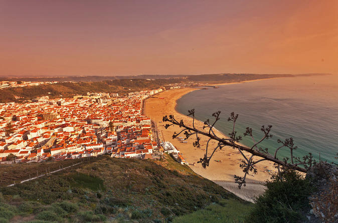 Fátima, Batalha, Nazaré and Óbidos Full-Day Tour