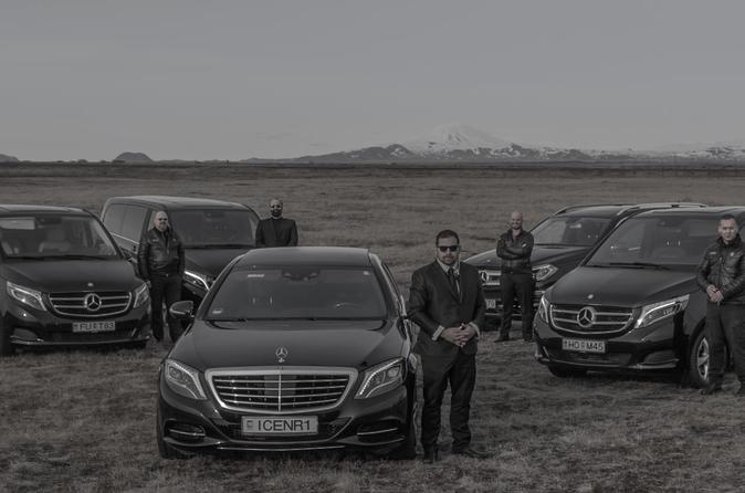 Private chauffeur transport Keflavik Airport KEF - Reykjavik City