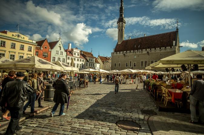 Tallinn: Old Town and Kalamaja, 4hrs
