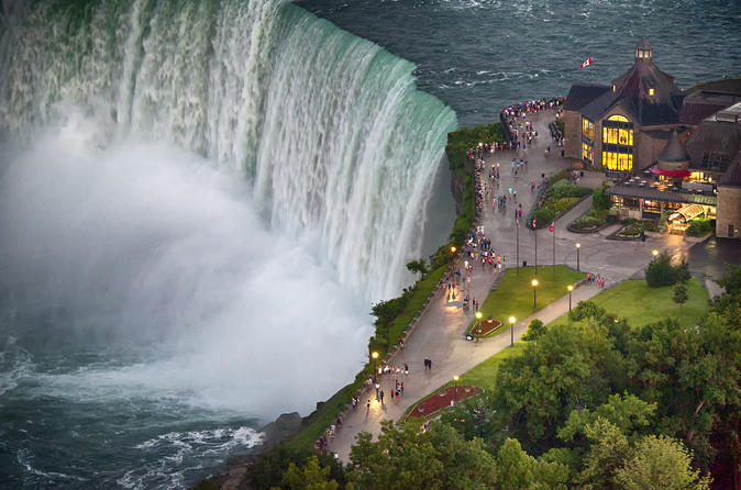 Cascate del Niagara Tour dell'Arcobaleno con Prelievo da New York
