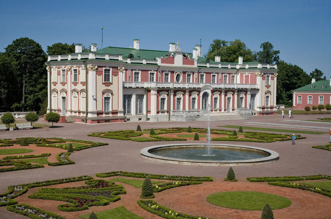 Tallinn Art Tour: Kadriorg Park and Palace