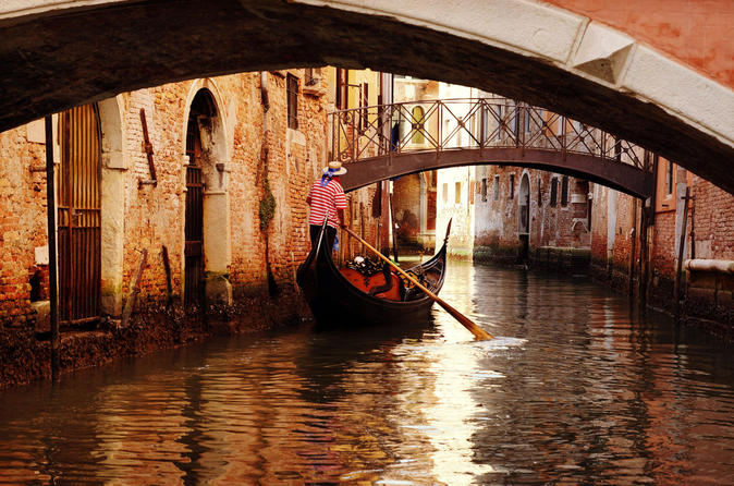 Young Casanova: A Venetian tale of passion self-guided mobile tour