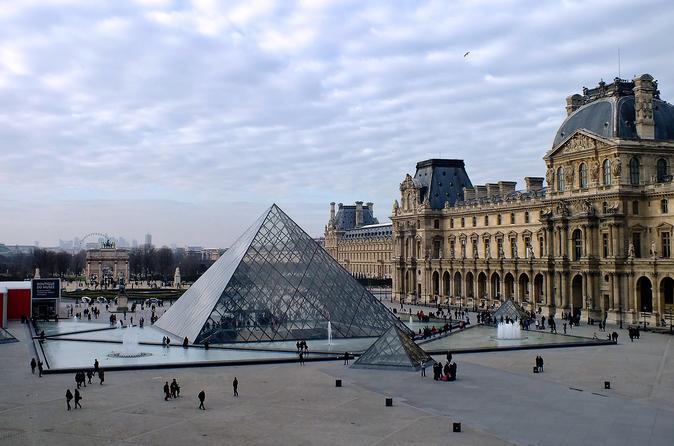 Super Saver Skip-the-line & Semi-Private Guided Tour: Louvre and Orsay Museums