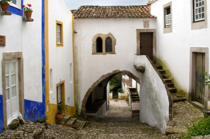 Faith and Heritage: Fátima Batalha Nazaré and Óbidos Private Tour from Lisbon