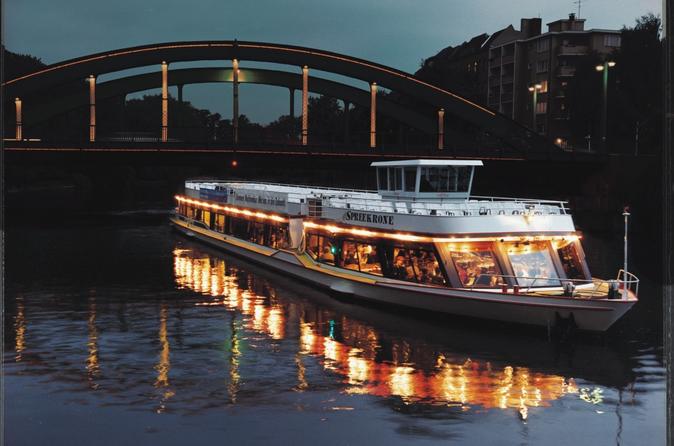 Berlin Sightseeing Dinner Cruise Including a 3-Course Meal and Drinks