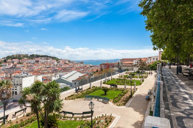 Lisbon Old City 1,5-Hour Tuk Tuk Tour