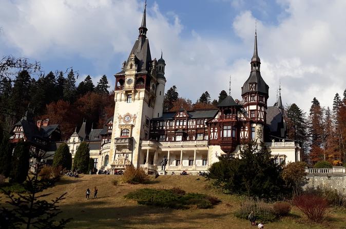 DayTrip in Transylvania : Bran (Dracula's Castle) and Peles Castle