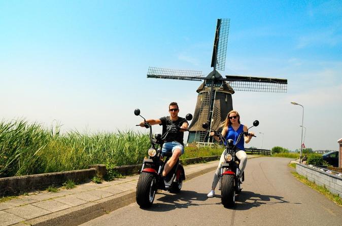 E-chopper rental Volendam and One-day bus Amsterdam region