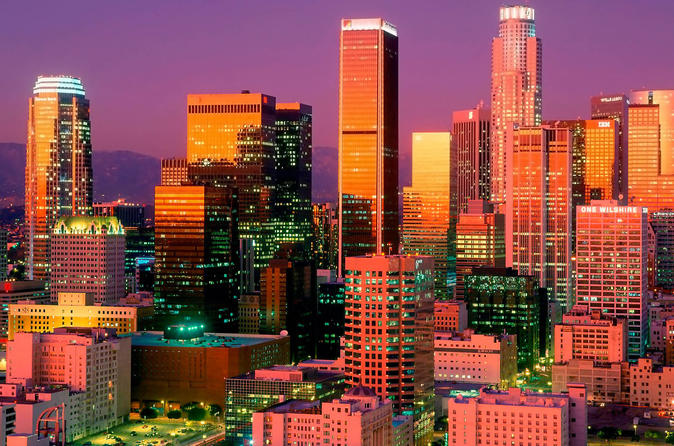Private Sightseeing Tour of Los Angeles in a Luxurious SUV