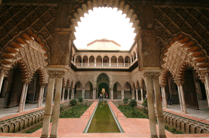 4-Hour Private Guided Walking Tour in Seville