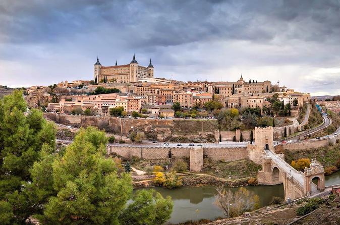 Private full day tour of Toledo and Segovia from Madrid