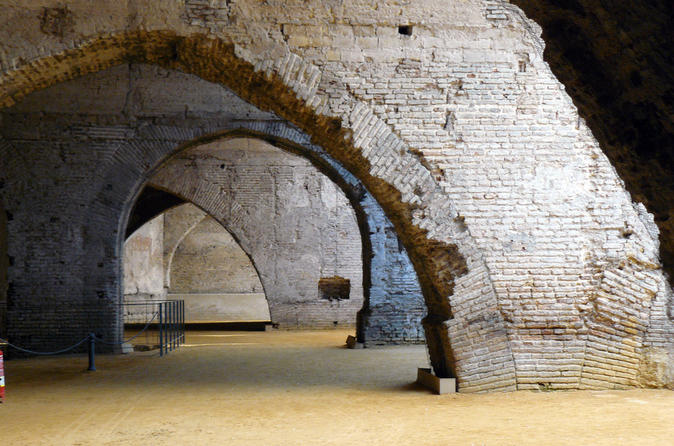 Colonial America Walking Tour in Seville